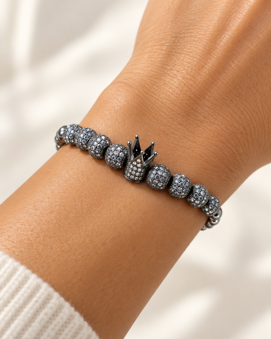 Crown bracelet Black