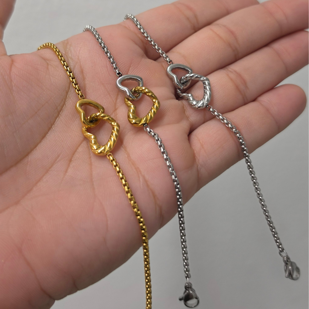 Pulsera Corazones Entrelazados