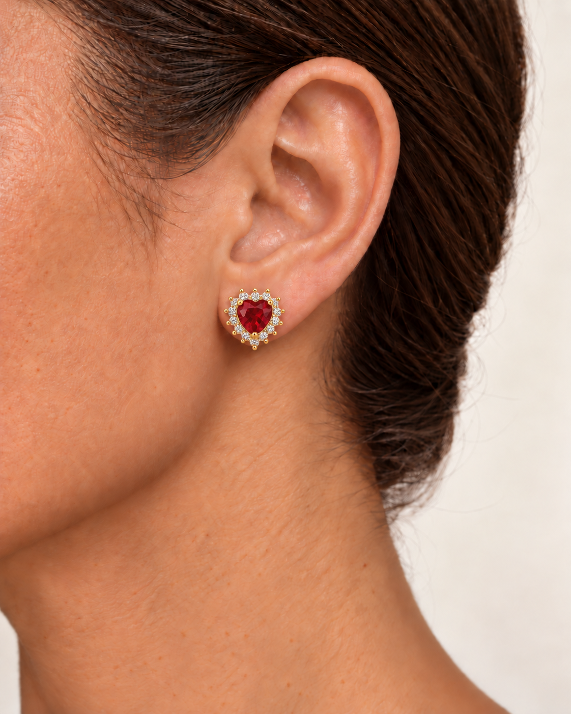 Aretes Corazón Ruby Brillante